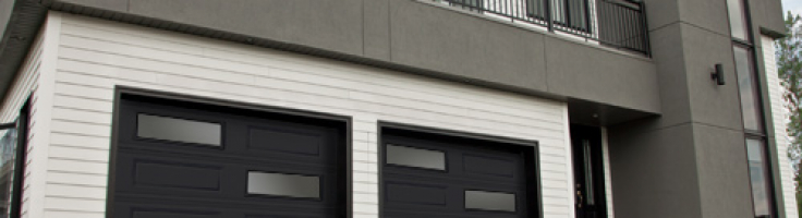 Modern Contemproray Garage Doors,Offset Window layout Modern Garage ...
