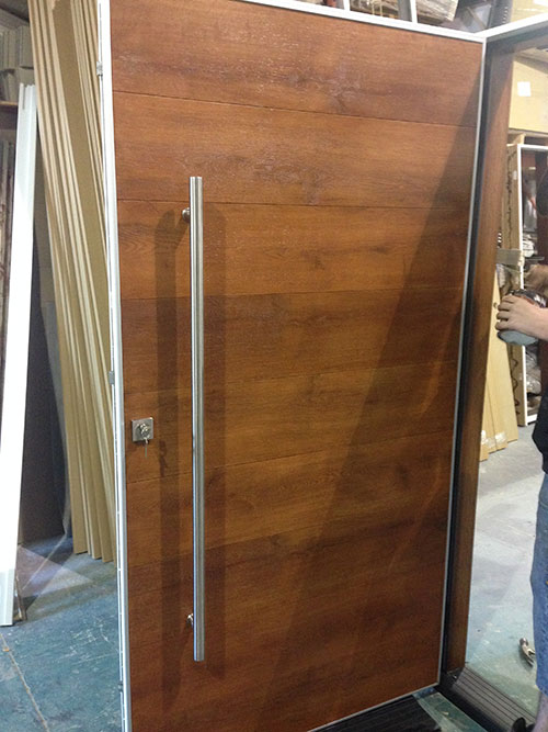 Woodgrain Fiberglass Modern Door With Stainelss Steel Handle